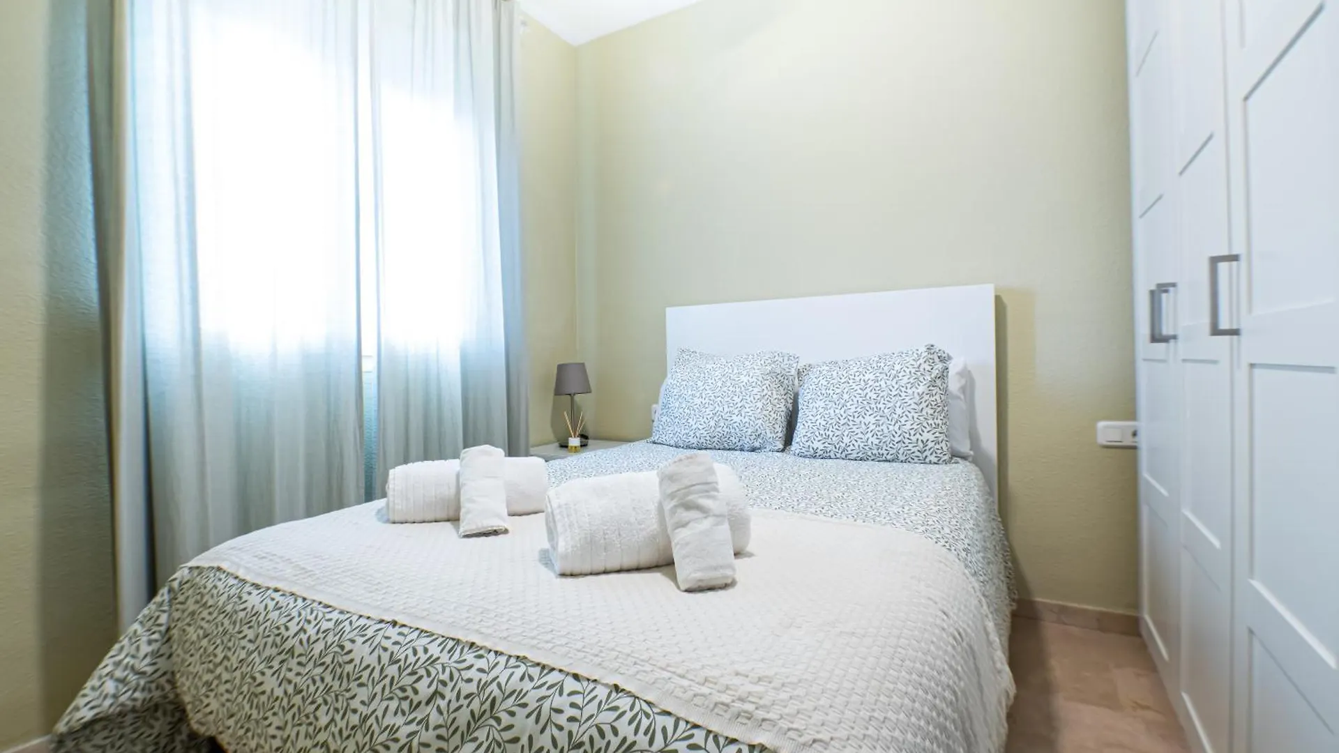 City Centre Granados Apartment contacts
